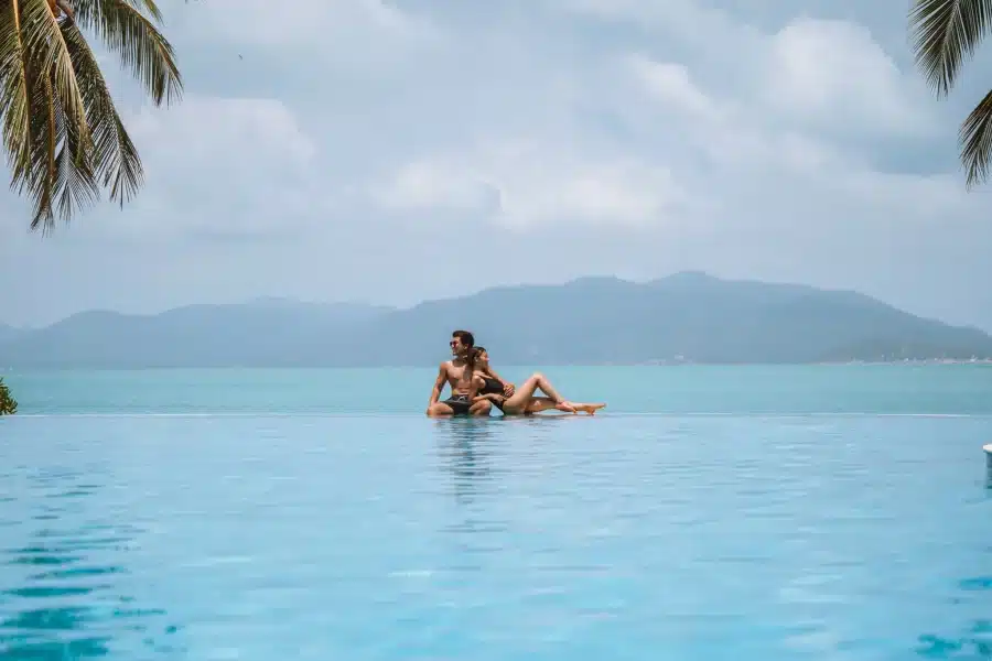 5 Honeymoon Tips: Planning Your Tropical Honeymoon