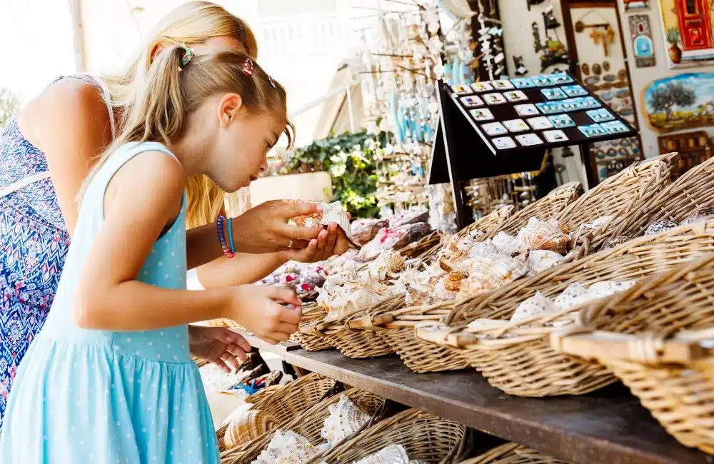 Buying Thai Souvenirs